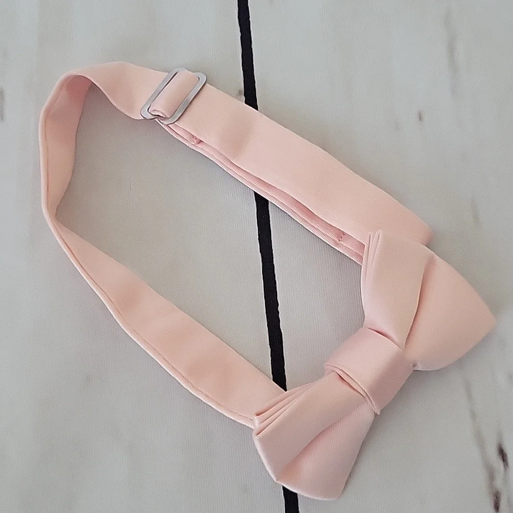 Bow tie